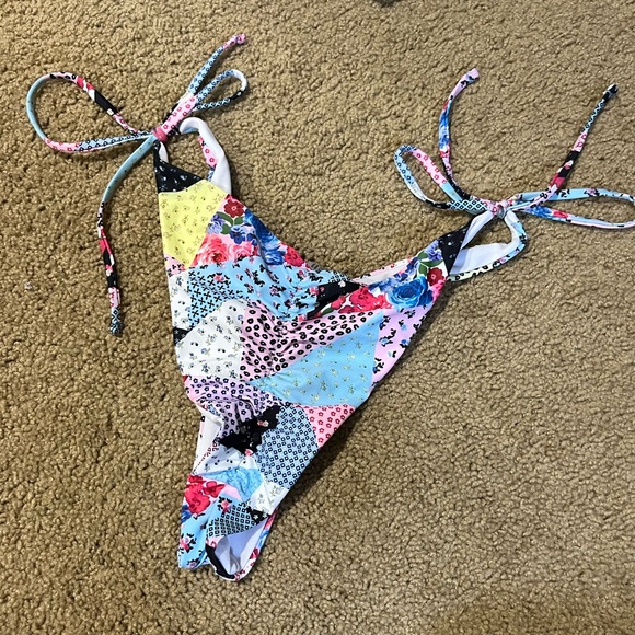 Pattern bikini bottoms - Picture 2 of 3